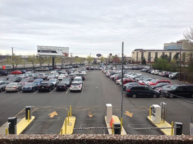 Hilton Newark Airport Parking At Newark Newark Ewr Airport Ewr [ 480 x 640 Pixel ]