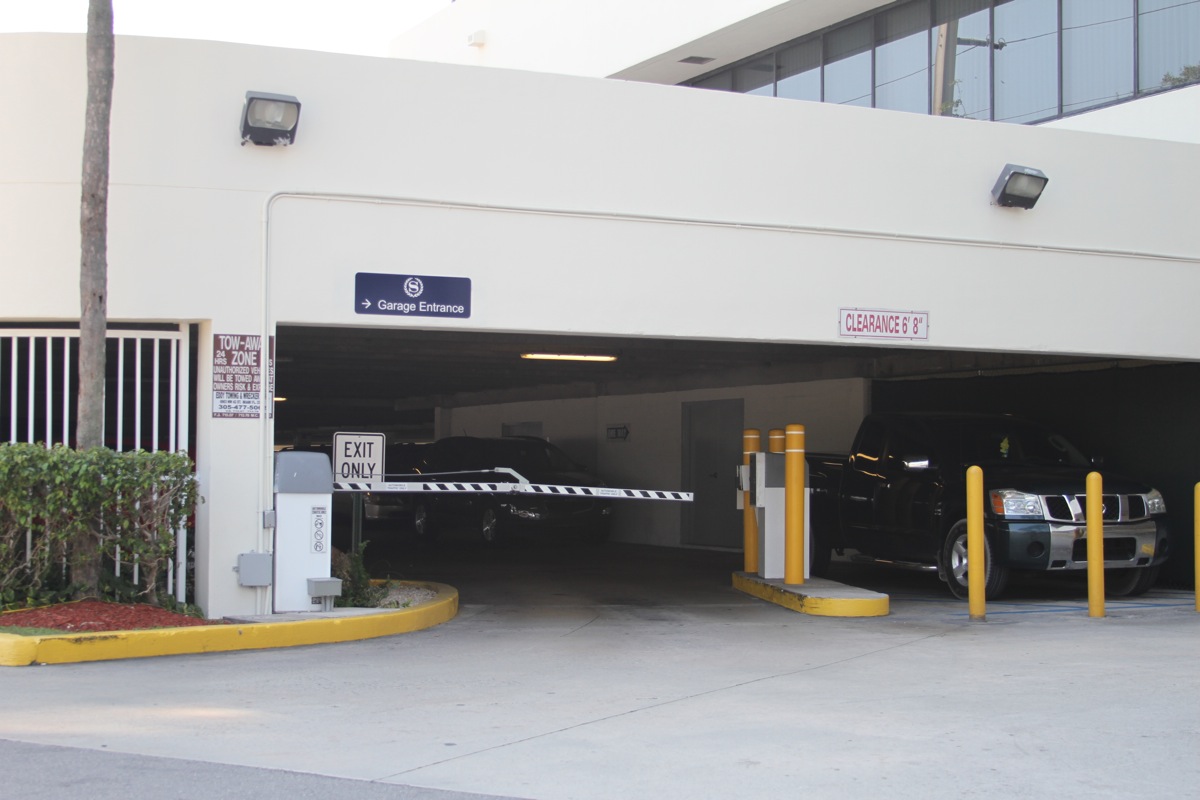 sheraton hotel parking