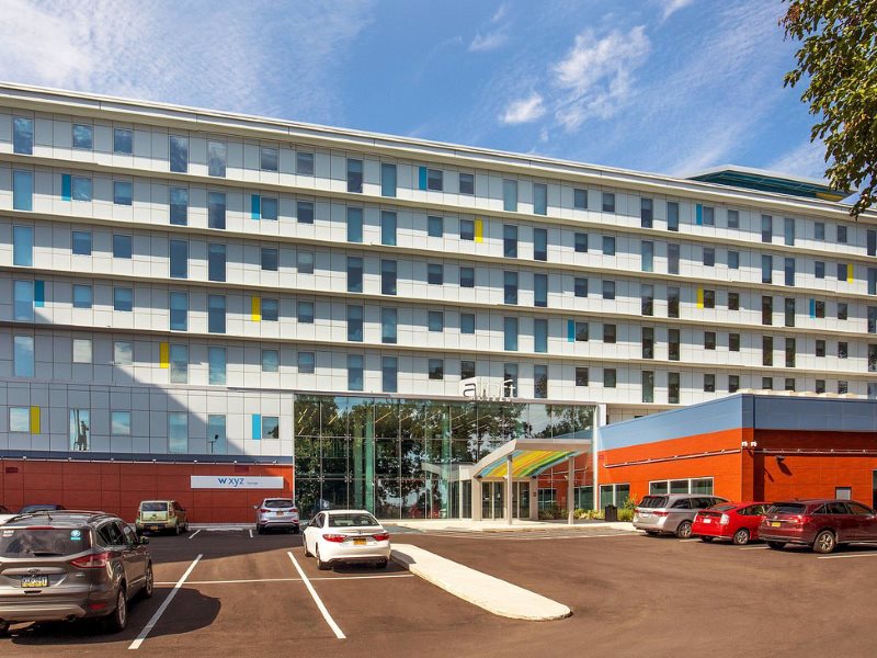 Aloft LGA
