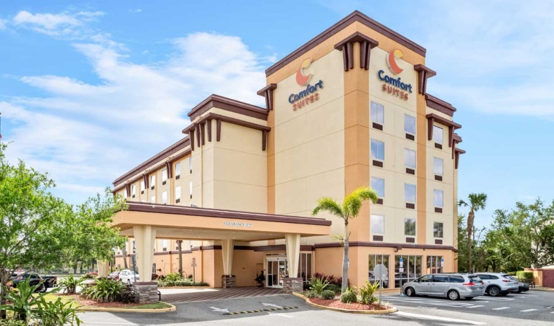 Comfort Suites MCO Airport photo 1