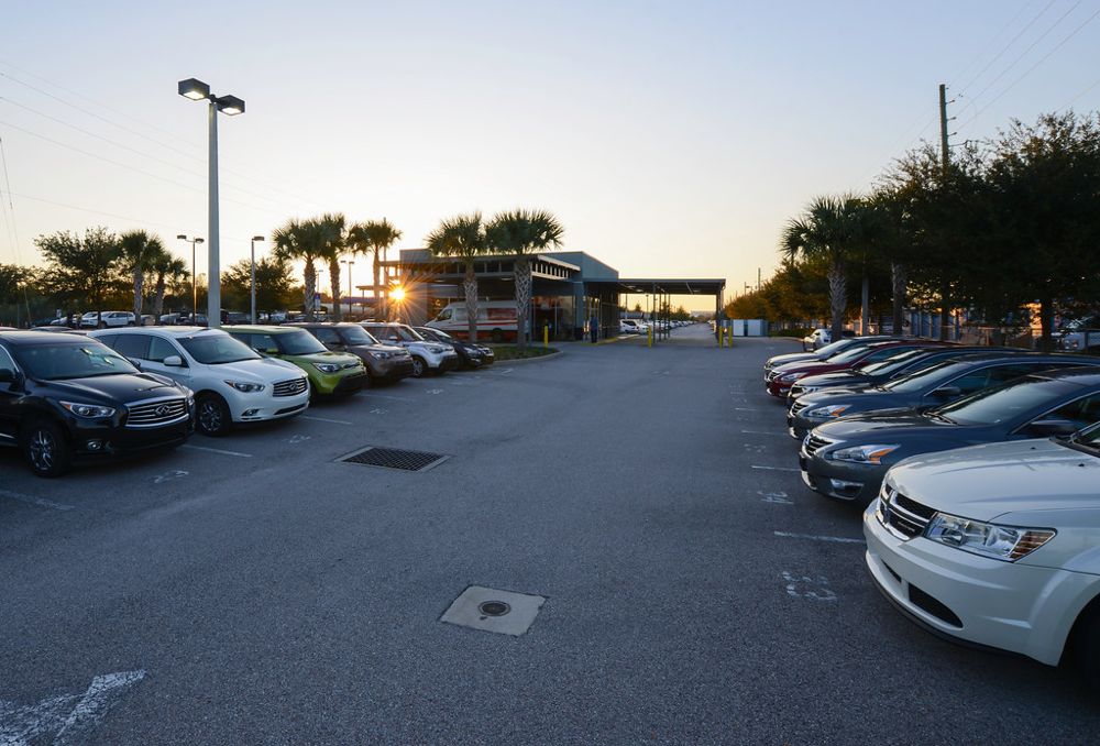 MCO - Parking B - Parking in Orlando